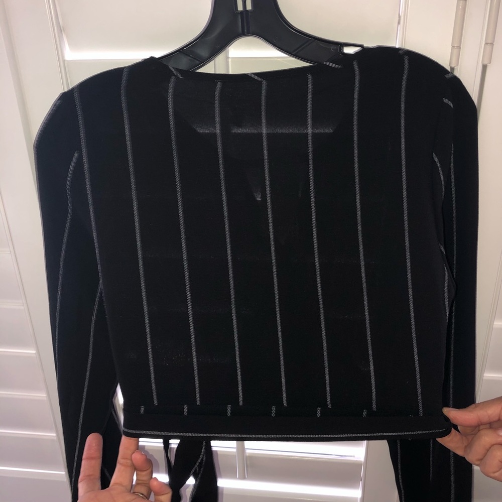 L’Atiste Bali Black Top (wrap) - Picture 2 of 5